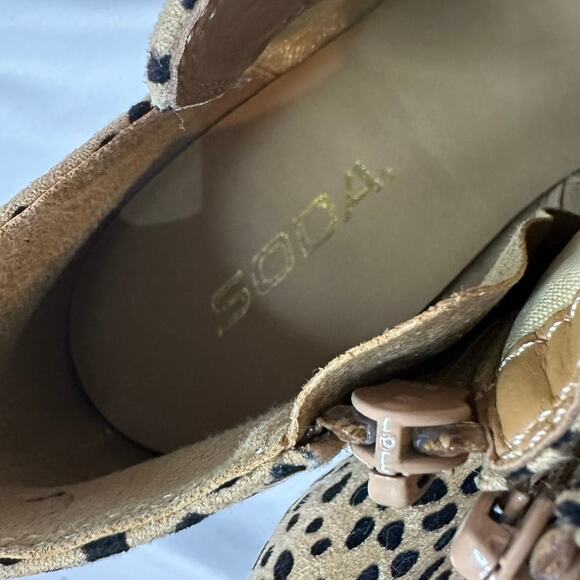 Soda Leopard/Cheetah Print Wedge Heel Round Toe Booties Size 6 - Picture 7 of 8